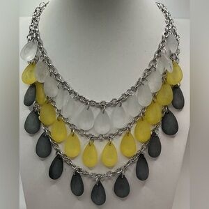 CHARMING CHARLIE GREY YELLOW WHITE FROST TEARDROP BEAD LAYER SILVERTONE NECKLACE